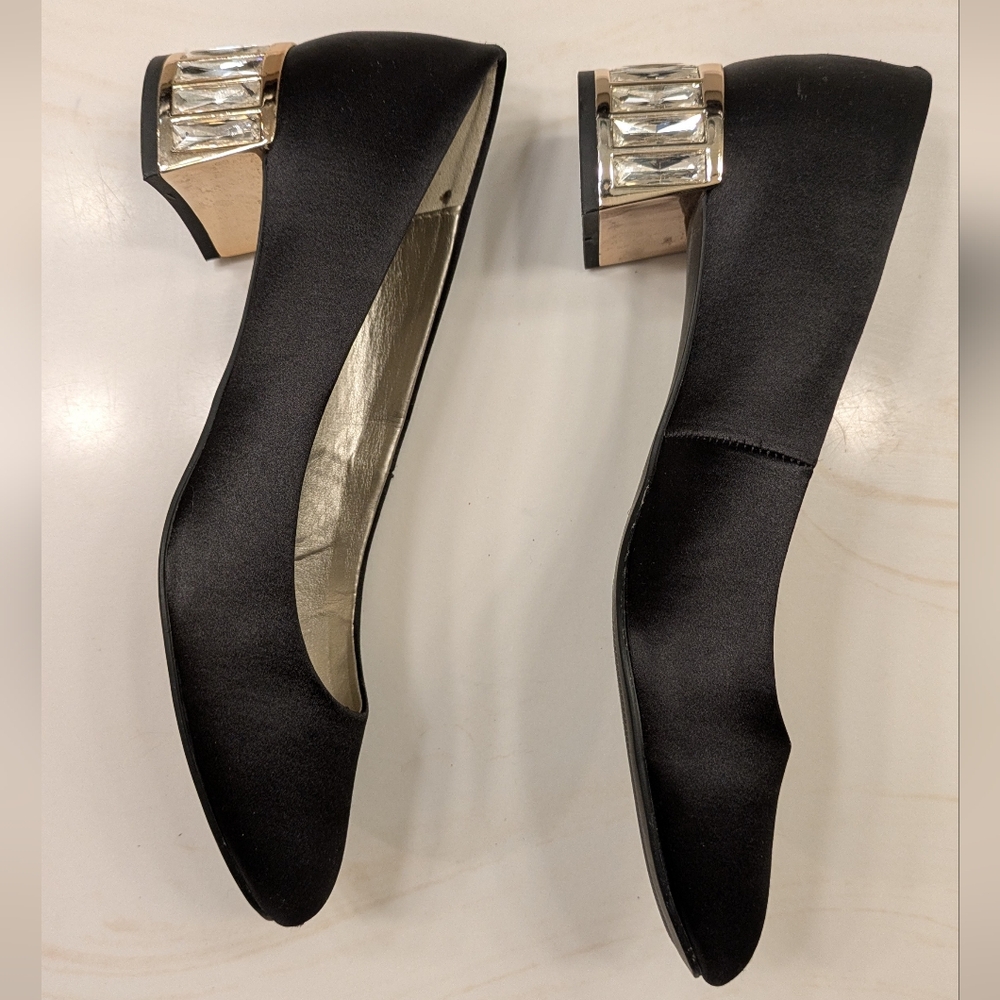 Anne Klein Satin Embellished Pumps ~ Sz 7